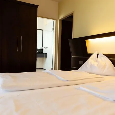 Apartmán Ruhiges-Apartment-Fuer-Drei-In-Schwechat *